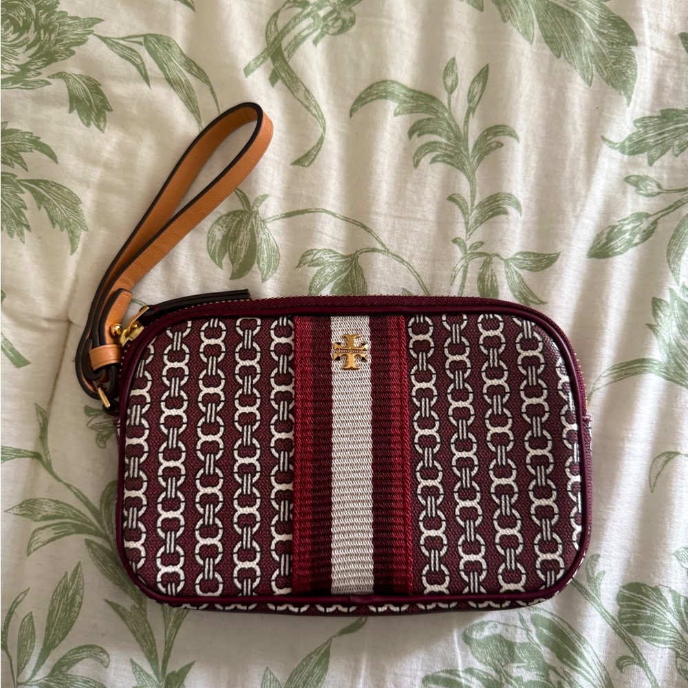 Tory Burch Gemini Link Canvas Wristlet